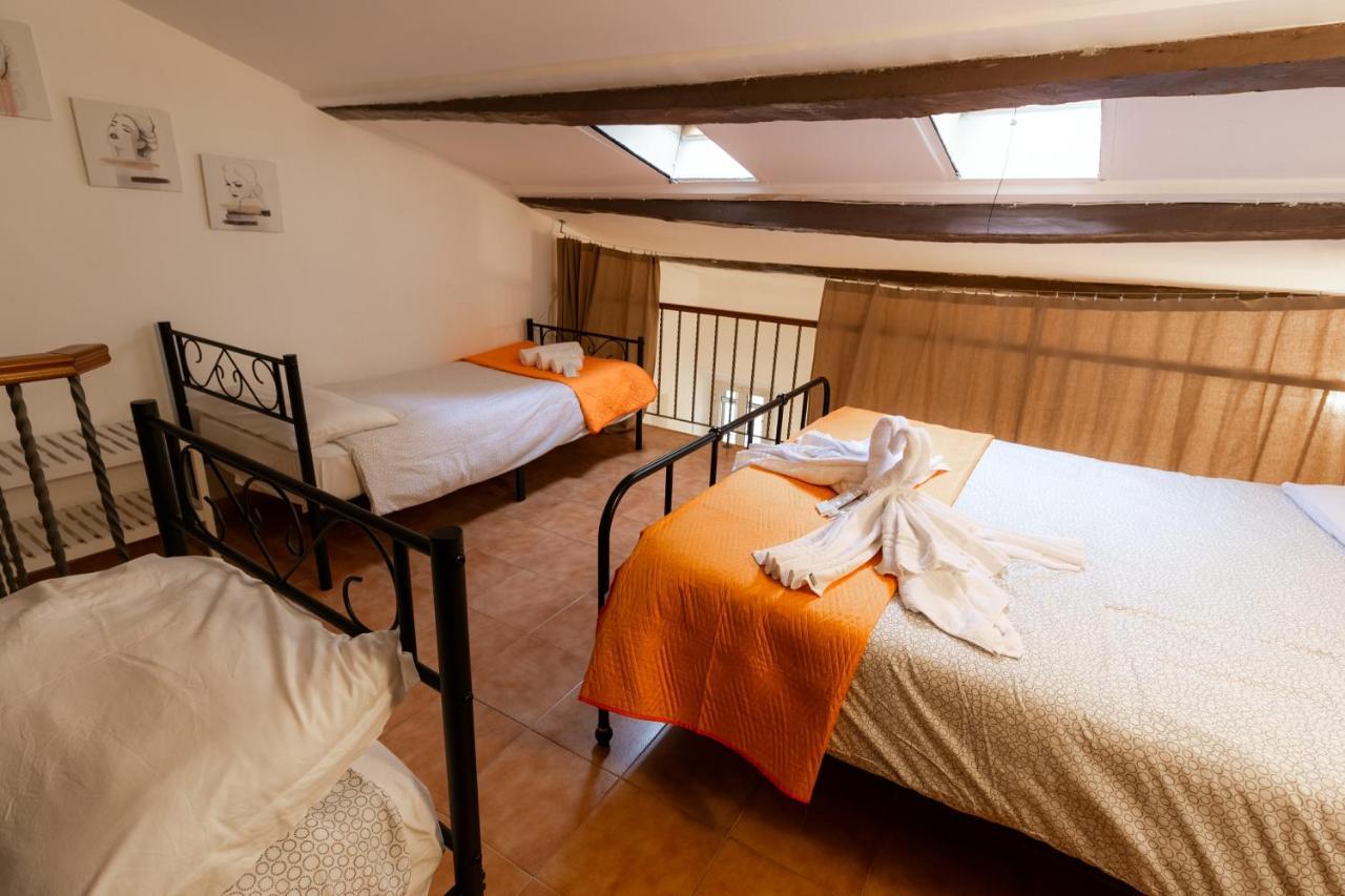 Trastevere Four Seasons Trilussa 1 Rom